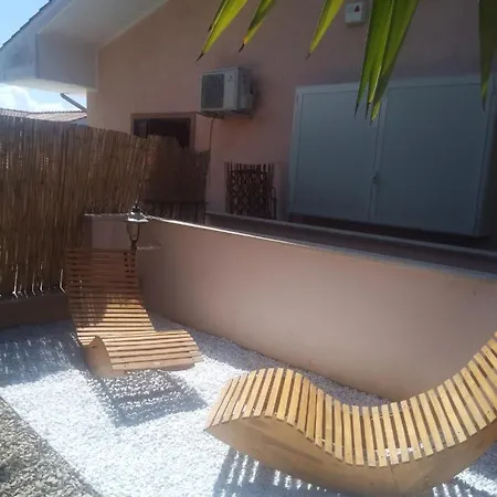 Relax A -casa Domitilla - Ferienhaus Marco Simone