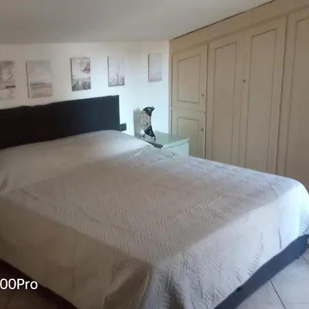 Relax A -casa Domitilla - בית נופש Marco Simone